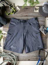 Load image into Gallery viewer, men&#39;s guide shorts glacier raft company
